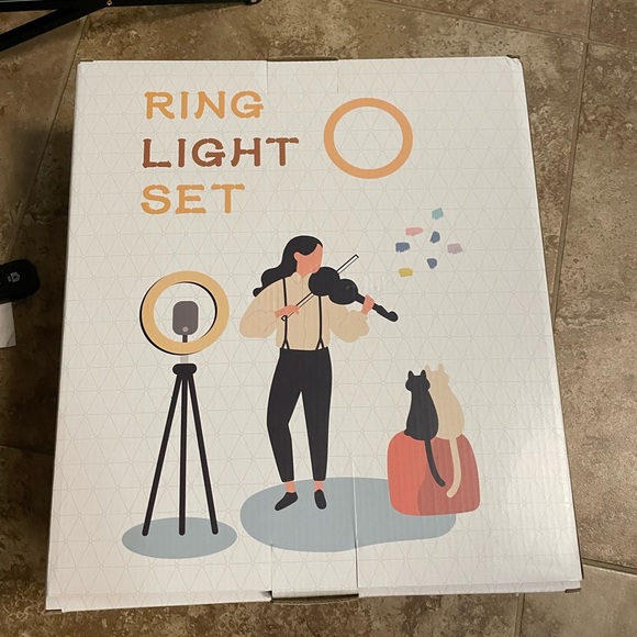 New in box 12” Ring light set with 62” tripod stand - Picture 7 of 13